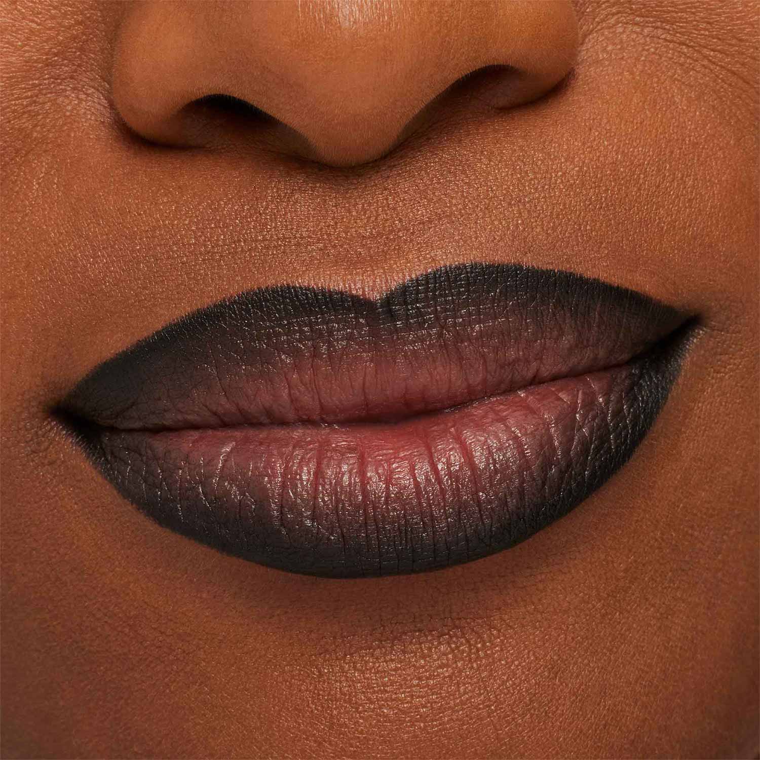 M&middot;A&middot;C LIP PENCIL (DELINEADOR DE LABIOS)